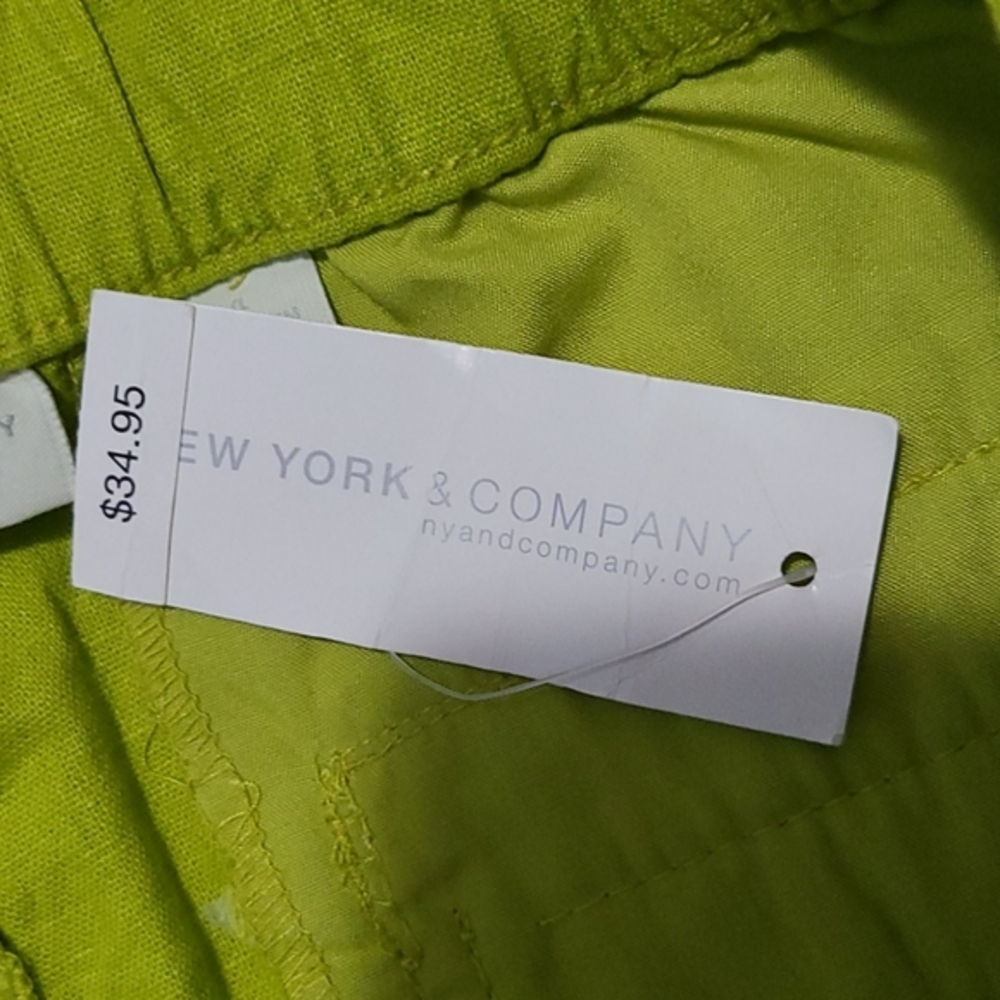 NEW YORK & COMPANY Women's shorts Sits Just below Waist Neon green Linen Size 4 - Picture 10 of 12